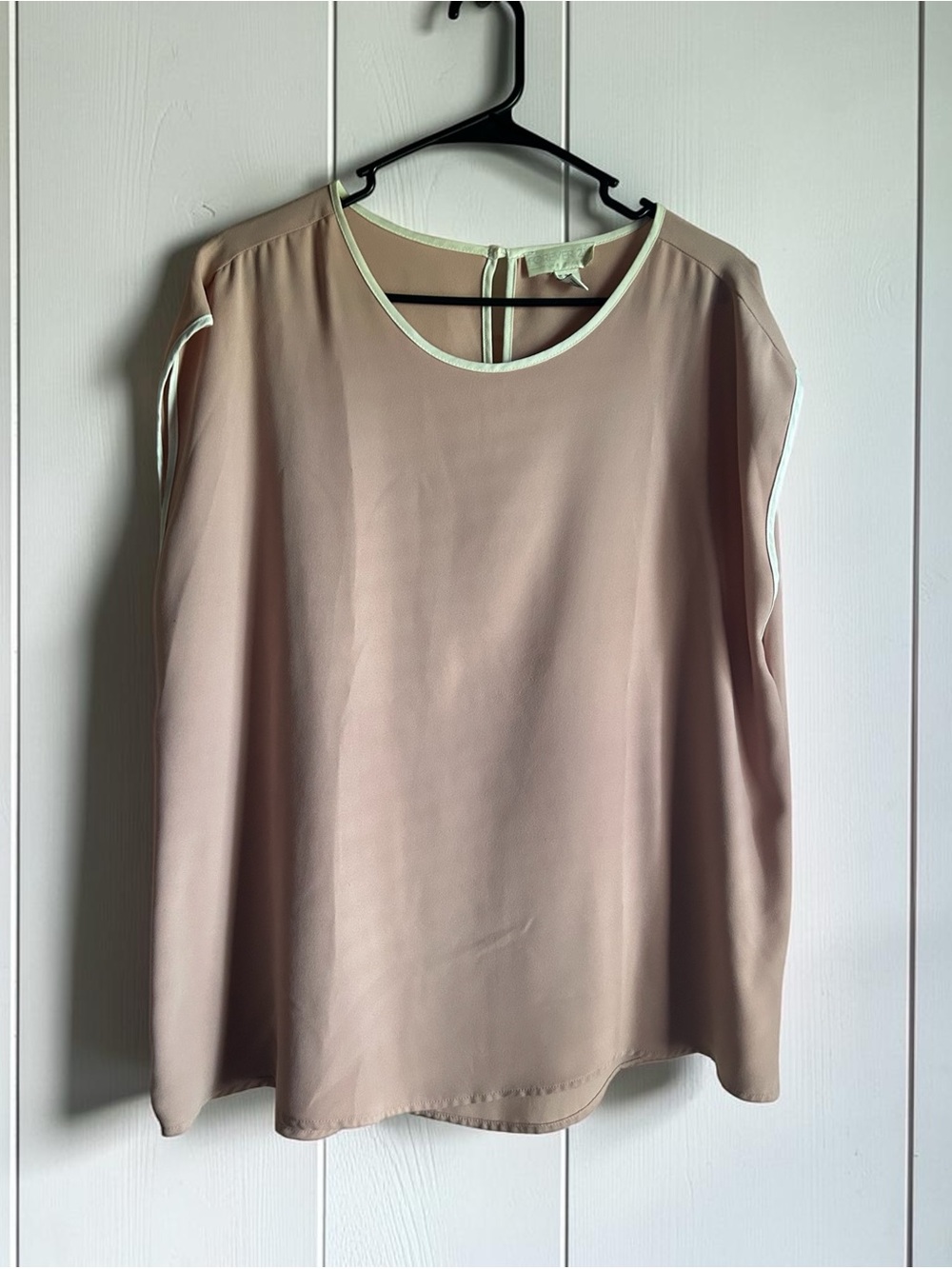 Forever 21 Women’s Size 1X Pink & White Blouse